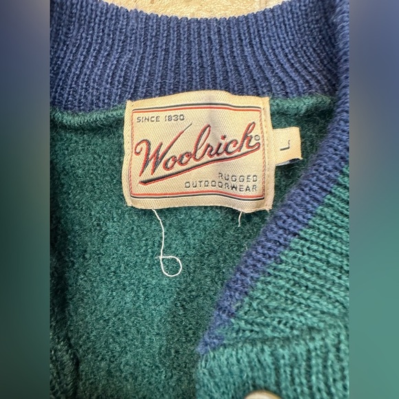 Men’s VTG Kelly Green Woolrich 3/4 Button Top Pullover Sweater Size Large - Picture 4 of 11